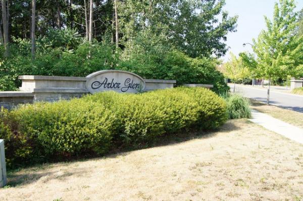 For Sale in Arbor Glen Georgetown, ON